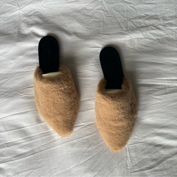 NWT JENNI KAYNE SHEARLING MULES - Picture 8 of 9